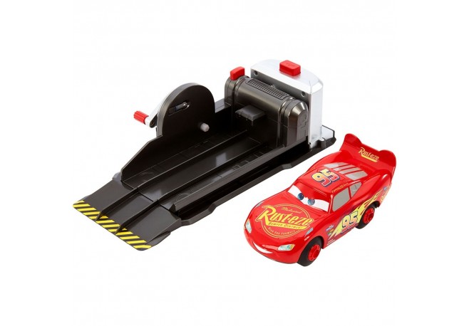 Masina Disney Cars by Mattel Fulger McQueen cu lansator