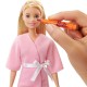 Set Barbie by Mattel Wellness and Fitness O zi la salonul Spa papusa cu figurina si accesorii