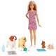 Set Barbie by Mattel Family papusa cu 4 catelusi si accesorii