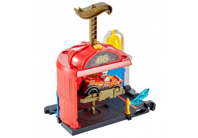 Pista de masini Hot Wheels by Mattel City Downtown Fire Station Spinout cu masinuta
