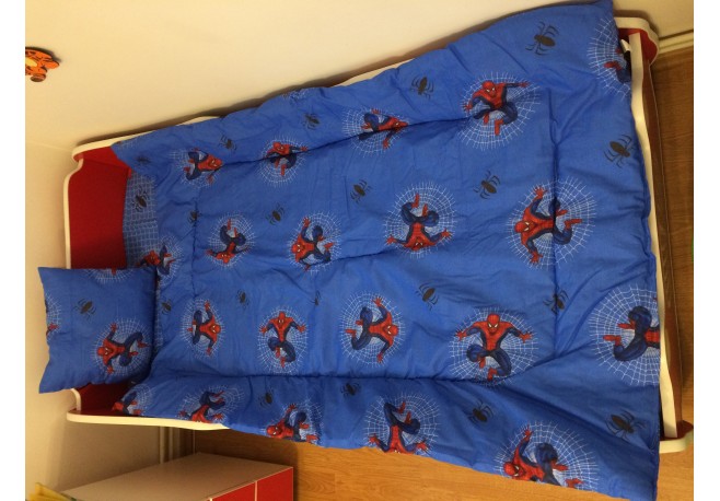 Perna +pilota -Spiderman