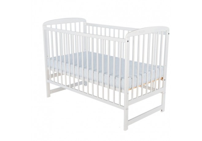Babyneeds - Patut din lemn Ola 120x60 cm Din lemn de pin Stabil si rezistent Inaltime saltea reglabila pe 3 nivele Laterala cu 3