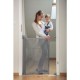 Lionelo - Poarta de siguranta cu suruburi Tulia  Textila Retractabila din Poliester 140 cm Conform cu standardul european de sec