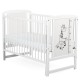 BabyNeeds - Patut din lemn Timmi Girafa 120x60 cm Cu laterala culisanta Din lemn de pin si mdf Stabil si rezistent Inaltime salt