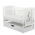 BabyNeeds - Patut din lemn Timmi Girafa 120x60 cm Cu sertar cu capac Din lemn de pin si mdf Stabil si rezistent Inaltime saltea 
