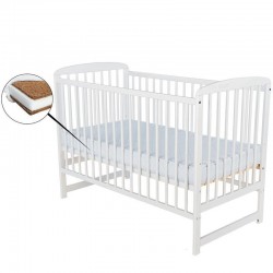 BabyNeeds - Patut din lemn Ola 120X60 cm Din lemn de pin Stabil si rezistent Inaltime saltea reglabila pe 3 nivele Laterala cu 3