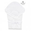 MimiNu - Paturica de infasat multifunctionala pentru botez Cu volanase Cu inchidere cu panglica si arici velcro Dimensiune 75x75