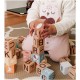 Joueco - Cuburi din lemn certificat FSC Multifunctionale Familia Wildies 25x21 cm 12 luni+ 30 piese Multicolor