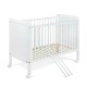 Patut cu roti YappyModern din lemn Cu sina speciala pentru dentitie Suport pentru saltea reglabil YappyKids 120x60 cm Alb
