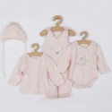 Set 4 piese: bluza body cu maneca lunga salopeta fara maneci caciulita Marime 56 Din bumbac 100% New Baby Sweet Bear Pink