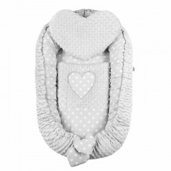 Set 3 piese Luxury Baby Nest cu doua fete Cu paturica si pernuta in forma de inima New Baby Minky Heart Grey