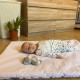 Paturica cu doua fete Dimensiune mare 80x102 cm Din materiale certificate Oeko Tex Standard 100 New Baby Waffle white stars