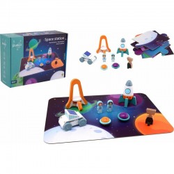 Joueco - Set de joaca din lemn certificat FSC Statie spatiala Include o plansa si 6 figurine in forma de elemente spatiale 12 lu