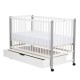 Patut din lemn bebe 120x60 cm Cu sertar cu capac Din lemn de pin si mdf Stabil si rezistent Inaltime saltea reglabila pe 3 nivel