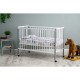 Patut din lemn bebe 120x60 cm Cu laterala culisanta Din lemn de pin si mdf Stabil si rezistent Inaltime saltea reglabila pe 3 ni